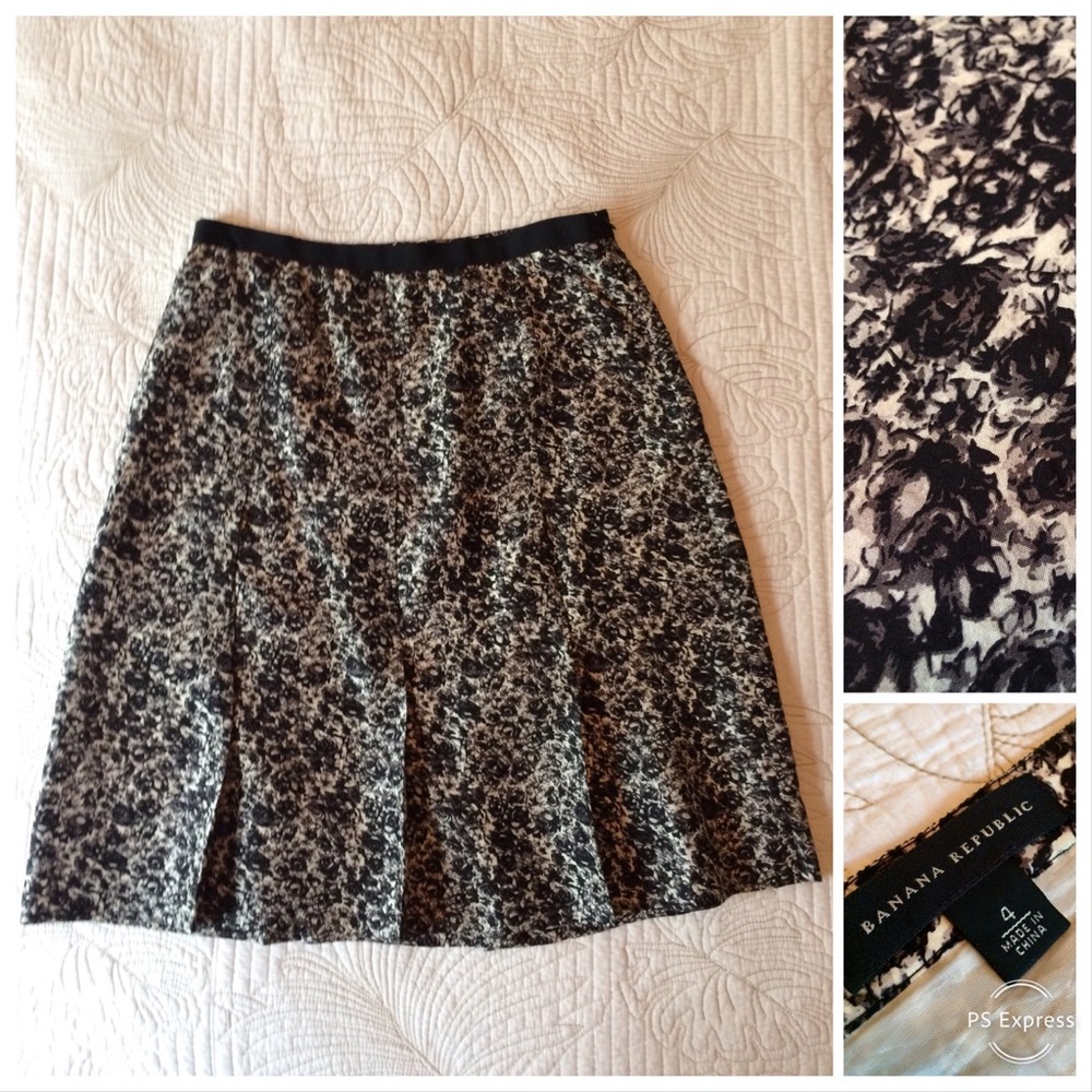 Banana Republic Silk Skirt Sz. 4 🍁